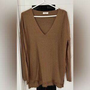 ⭐️NWOT⭐️Babaton: Long Sleeve Top (pit to pit approx 24in) -Size Large
